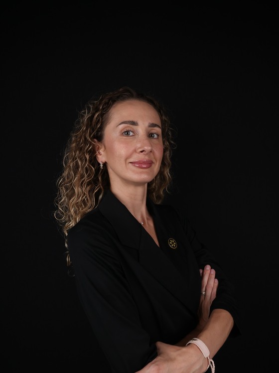 Dr. Julia — Dentist, Creative Arts Dubai