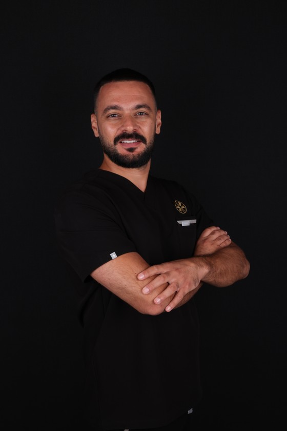 Dr. Kinan Bonni — Dentist, Creative Arts Dubai